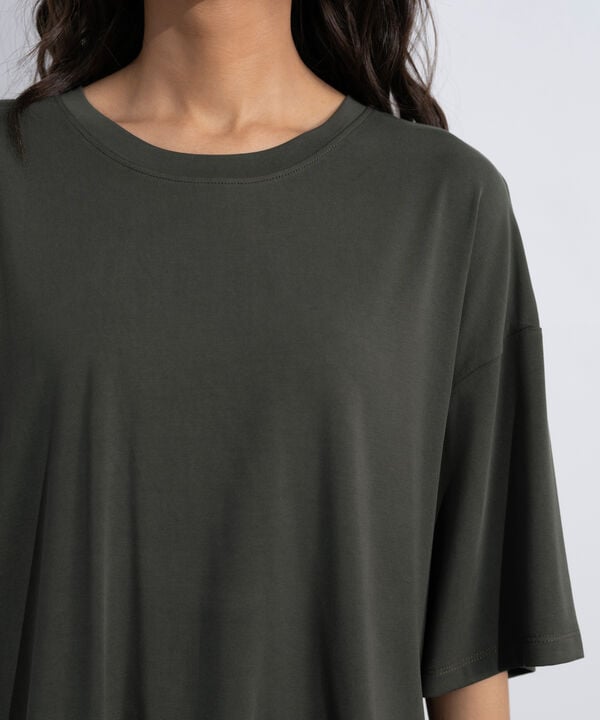 Flowing Cropped  T-Shirt