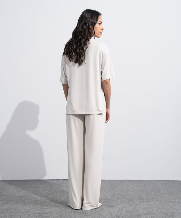 Flowing Loose-Fit T-Shirt