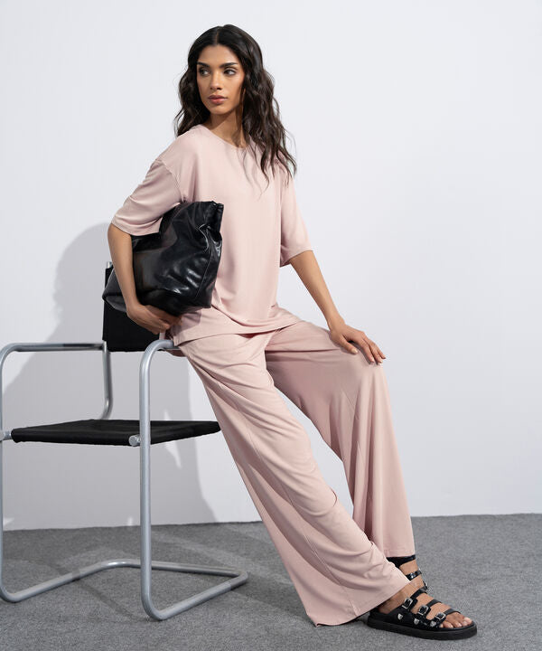 Flowing Loose-Fit T-Shirt