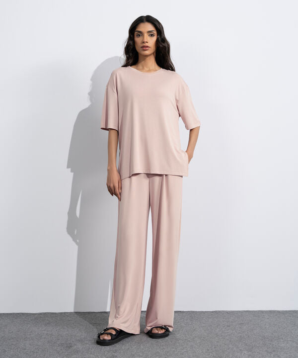 Flowing Loose-Fit T-Shirt