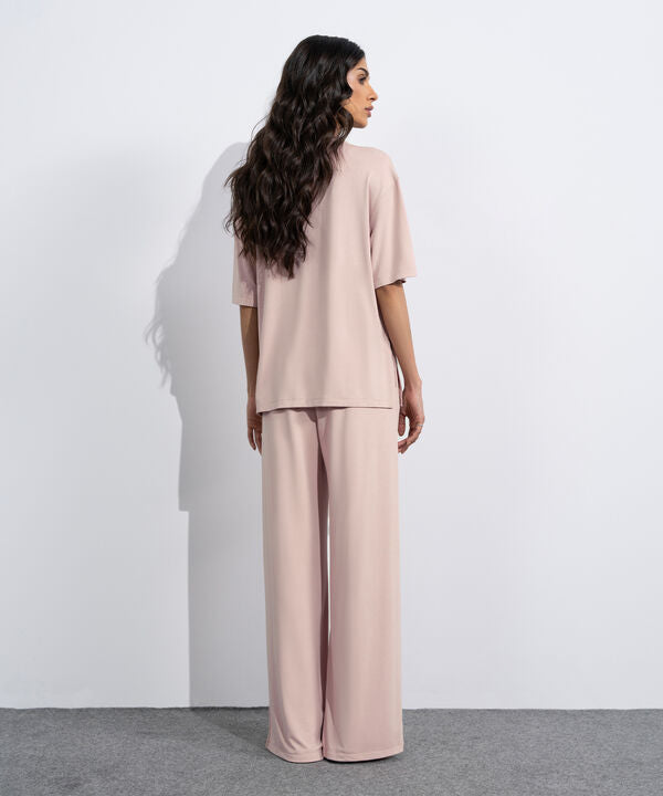 Flowing Loose-Fit T-Shirt