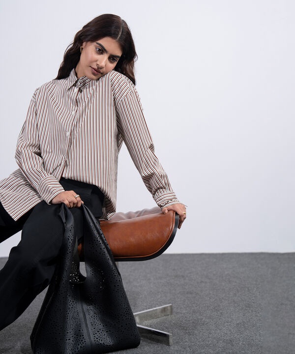 Standard-Fit Poplin Shirt
