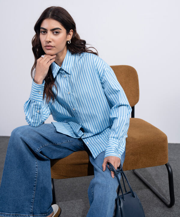 Standard-Fit Poplin Shirt
