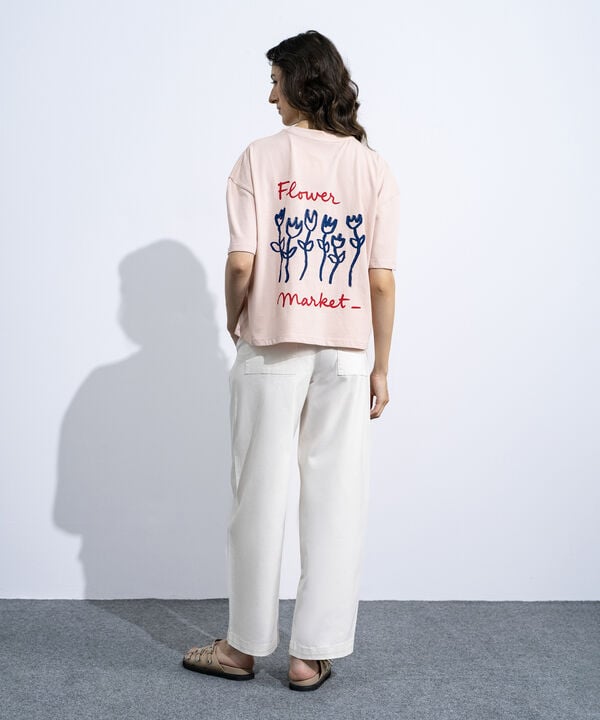 Loose-Fit Graphic T-Shirt With Pocket