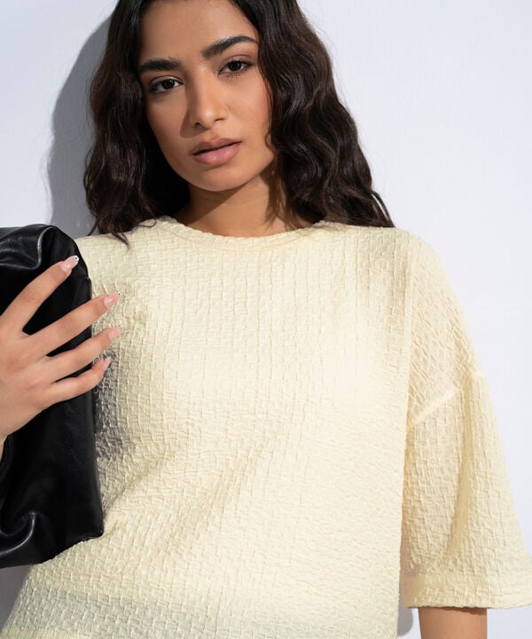 Textured Cropped T-Shirt