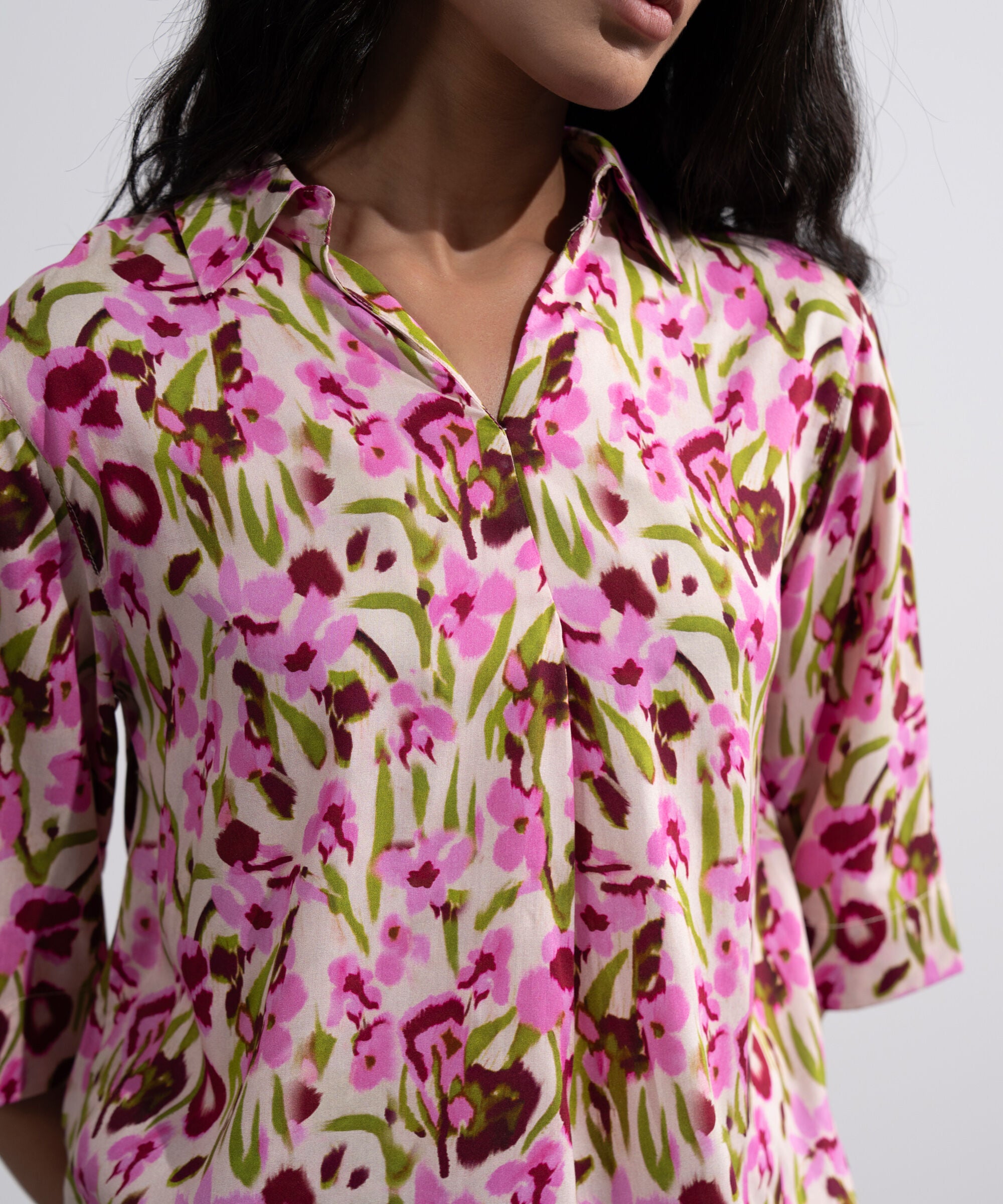 Printed V-Neck Top WTOPV0826018