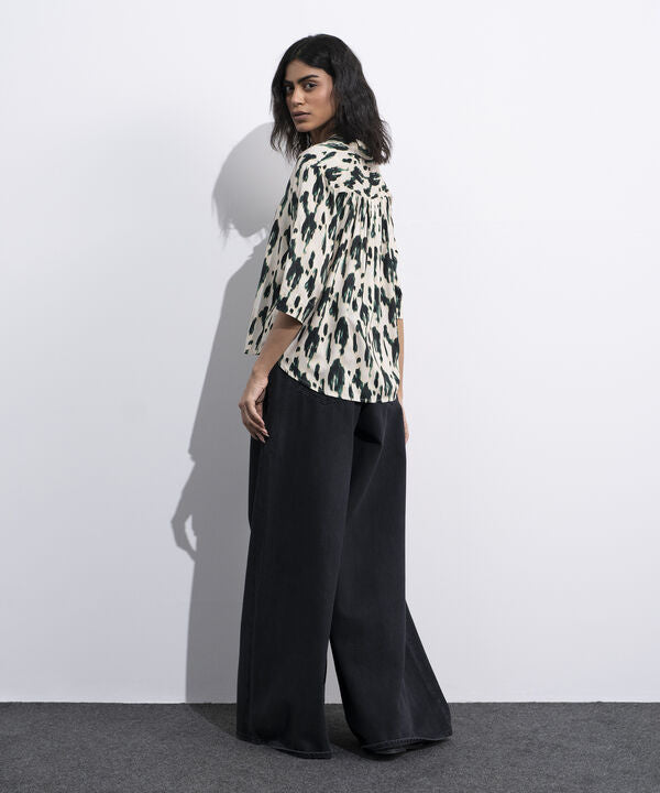 Printed V-Neck Top