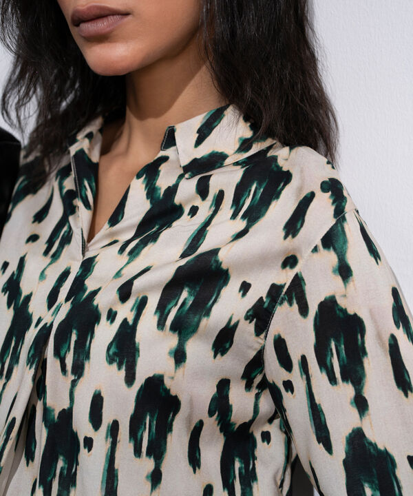 Printed V-Neck Top
