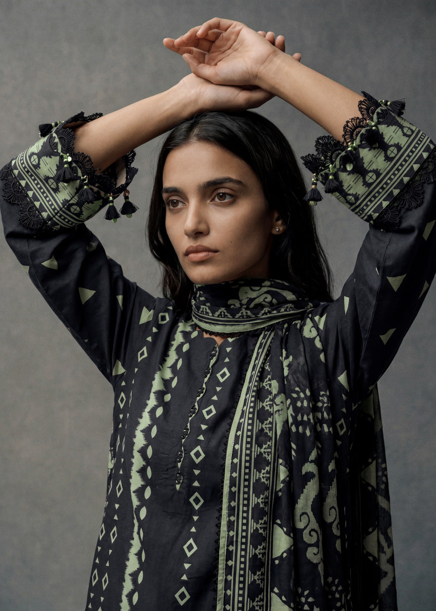 Black-Digital Printed Lawn-3 Piece (WU3PPBS26LI5J1)