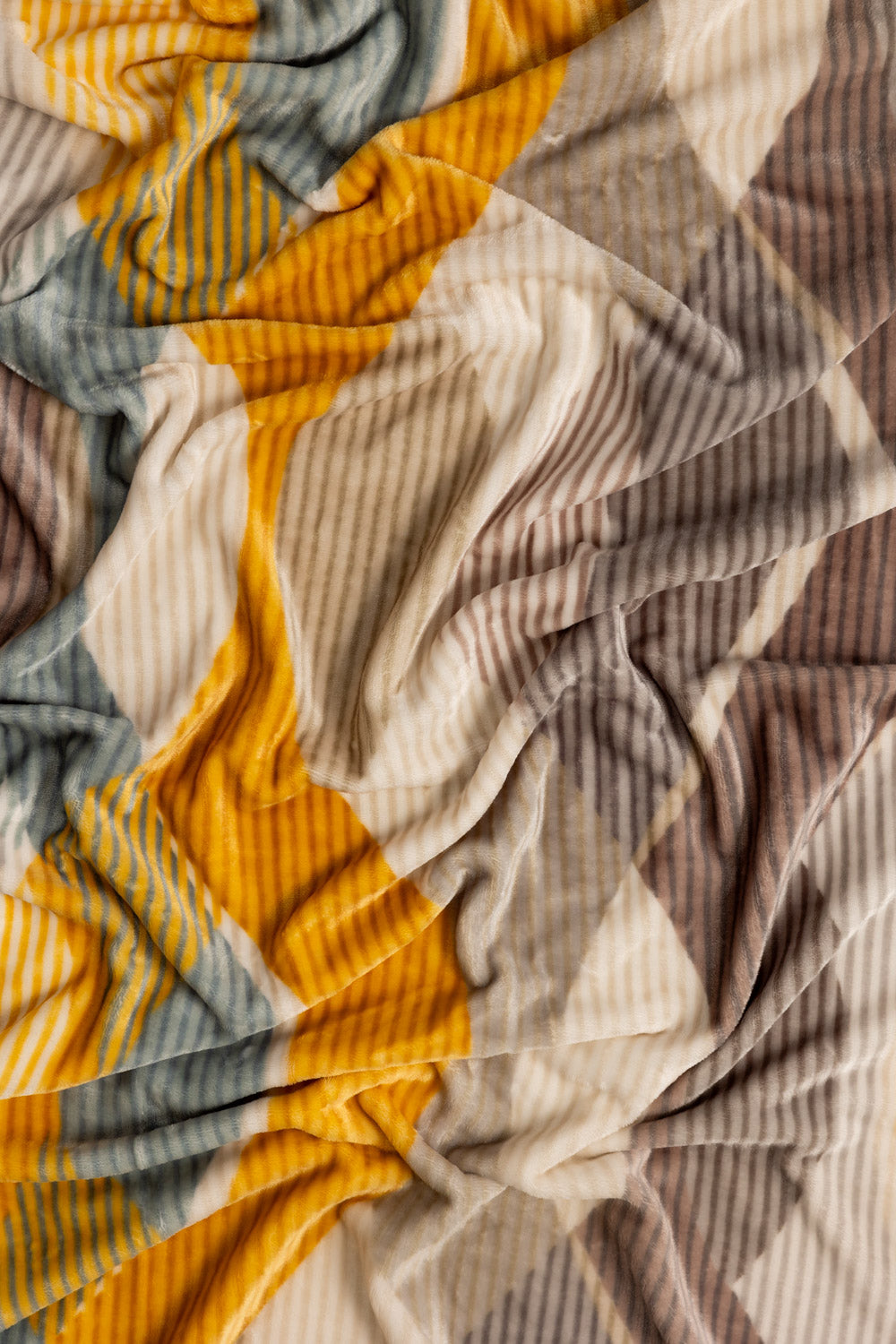 Waves Single Ply Fleece Throw