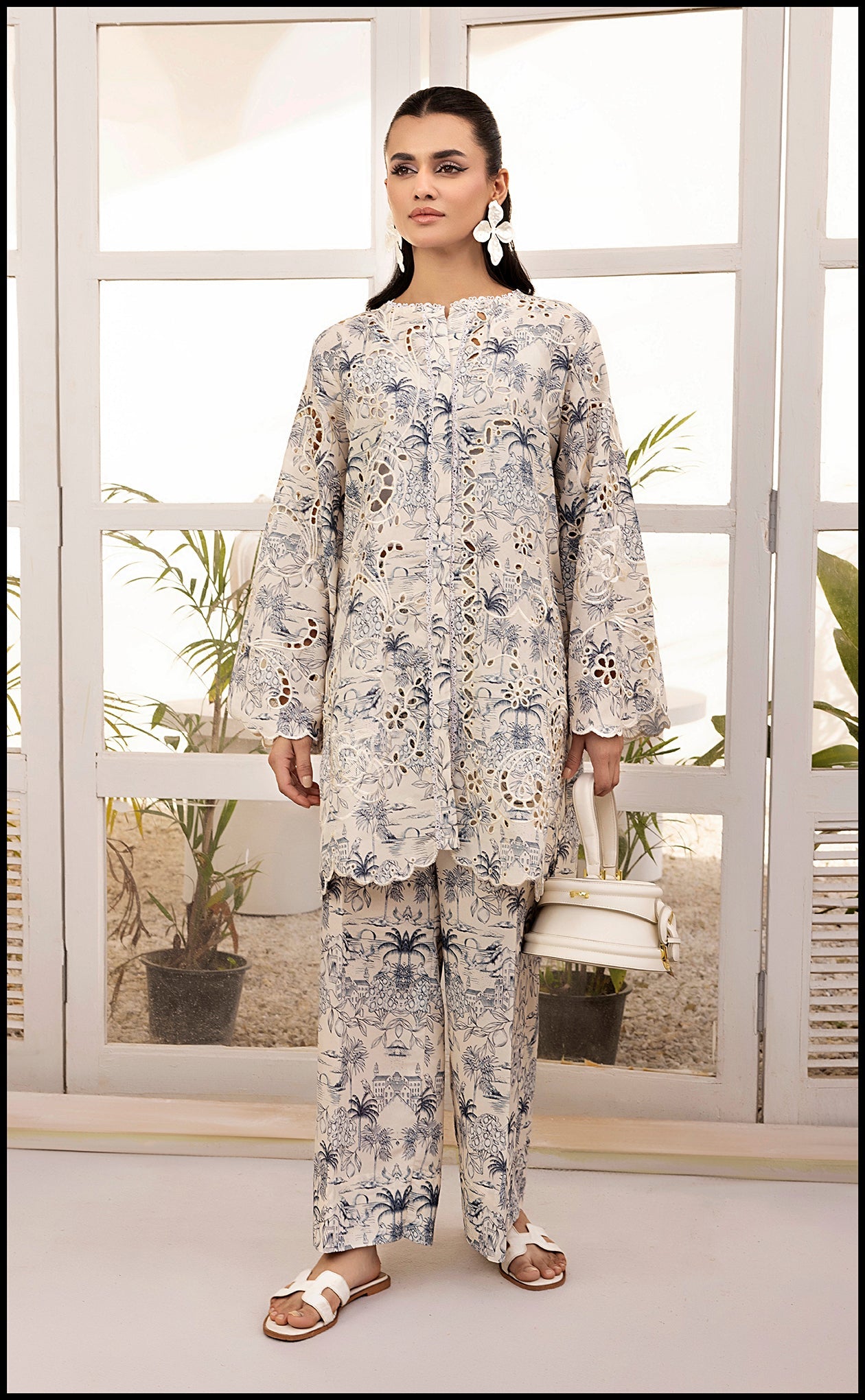 https://cdn.shopify.com/s/files/1/0560/5431/7229/files/WebHD.jpg?v=1746600631