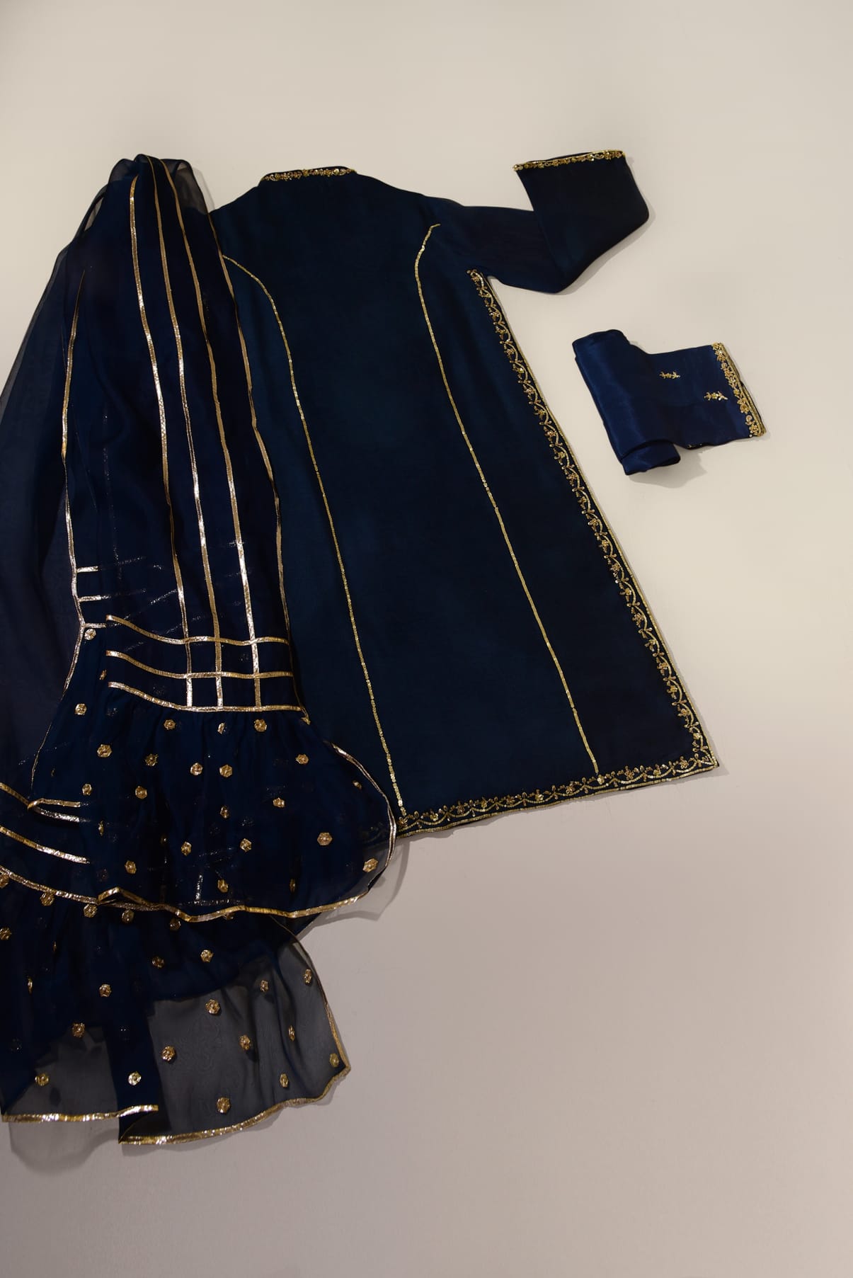 Kayali Navy Blue