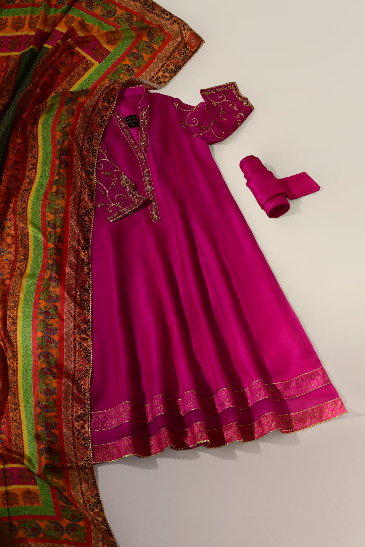 https://cdn.shopify.com/s/files/1/0282/3926/5889/products/WhatsAppImage2022-03-02at8.04.47AM.jpg?v=1755263624