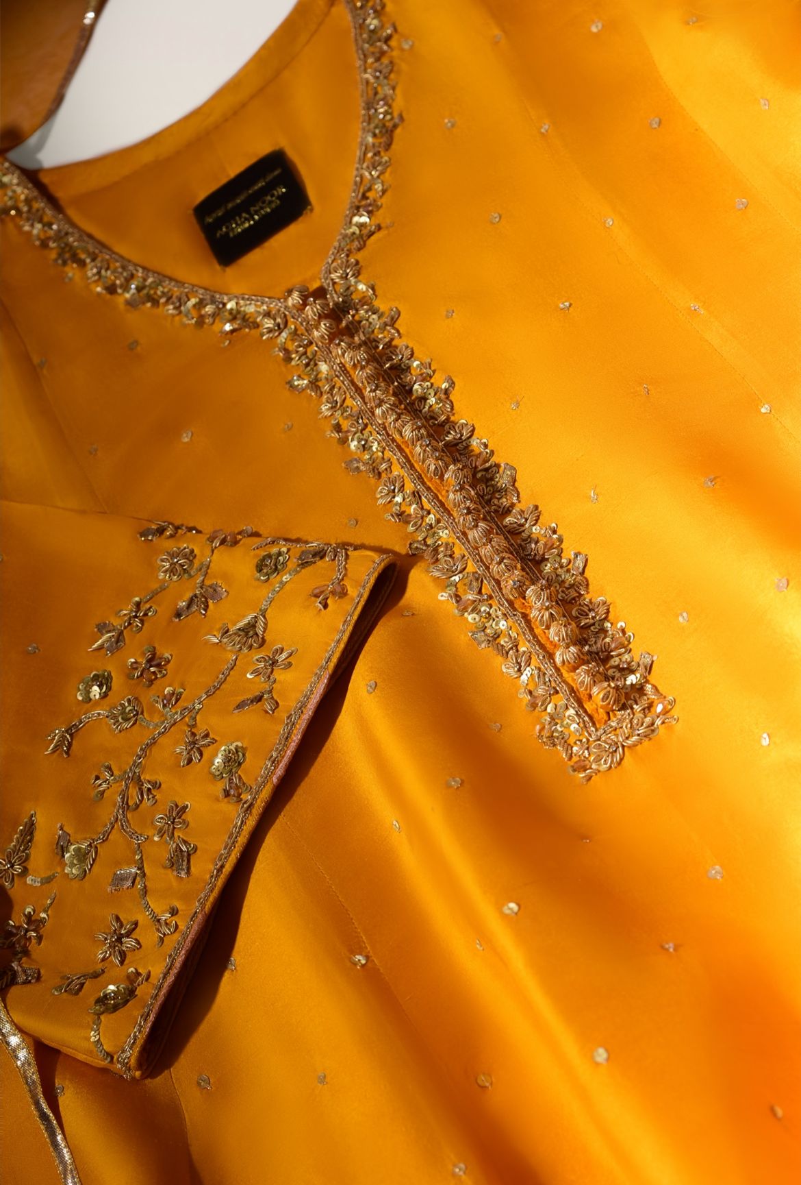 Mehndi Pishwas