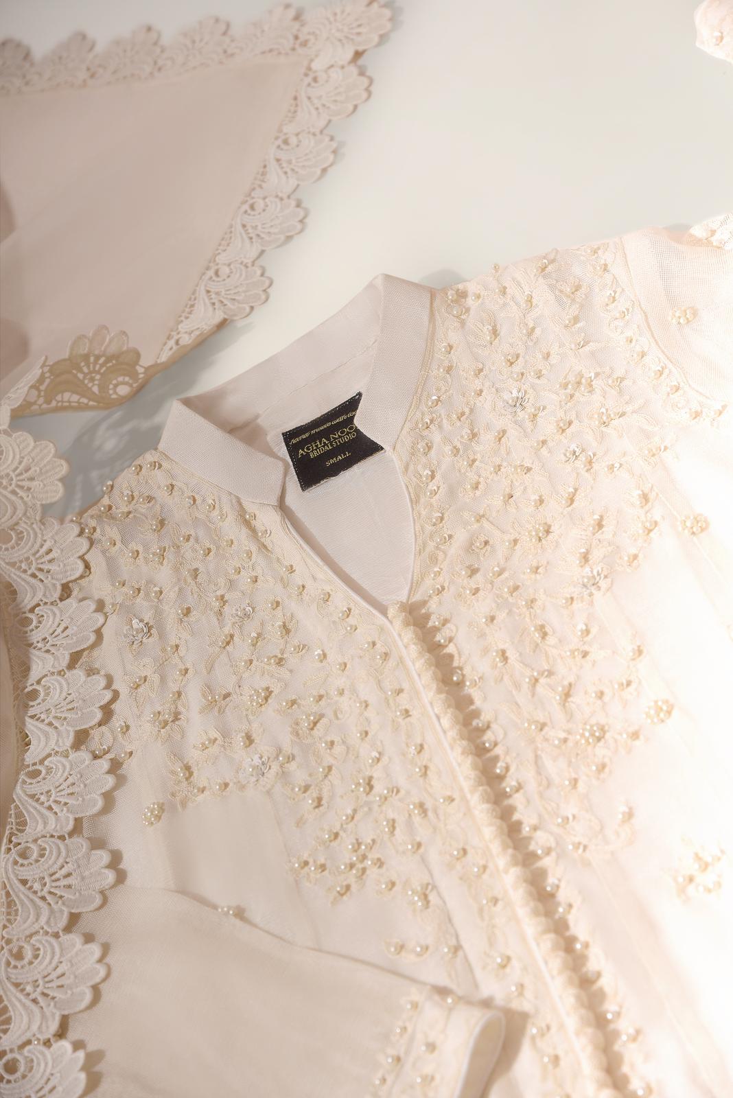 Sumi Ivory