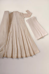 Sumi Ivory
