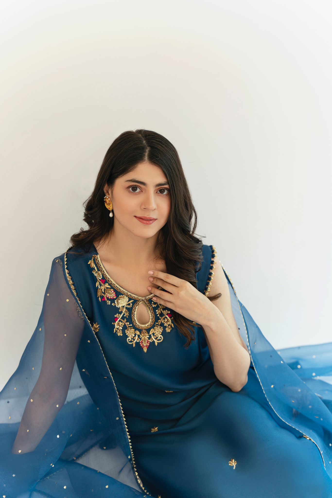 Niru Teal Blue