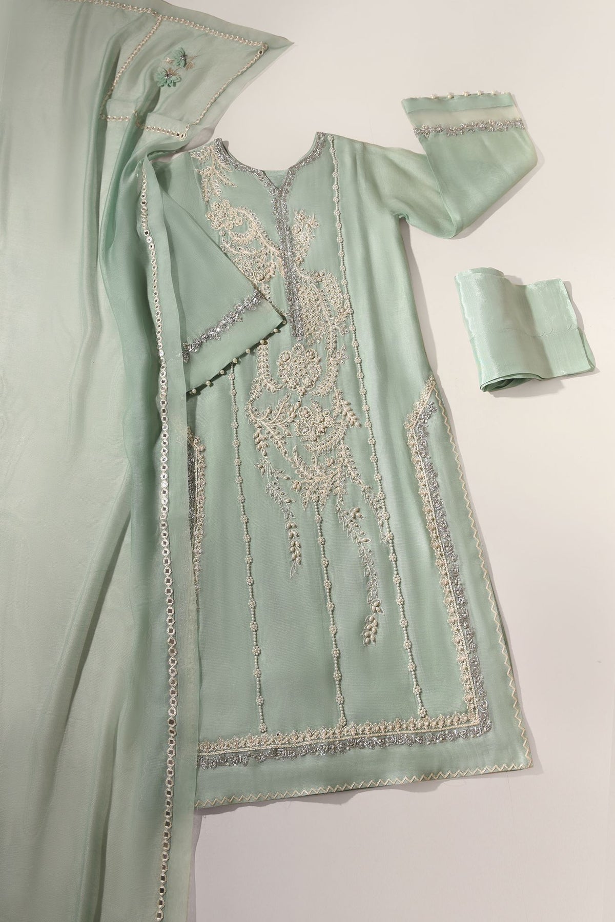 Lilian Mint