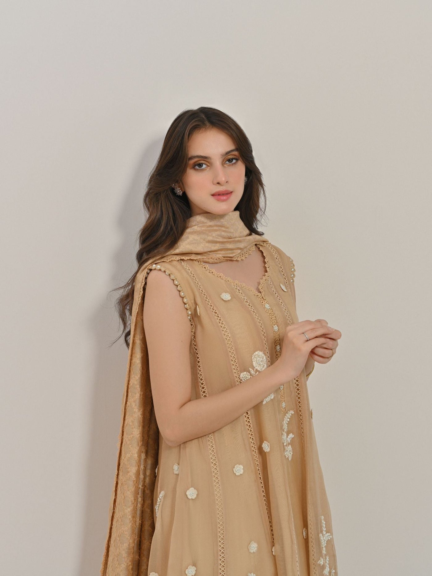 Anaya Velvet Luxe Jalabiya by Alizay Saad