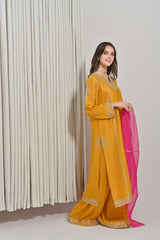 Mahnoor Yellow Zari