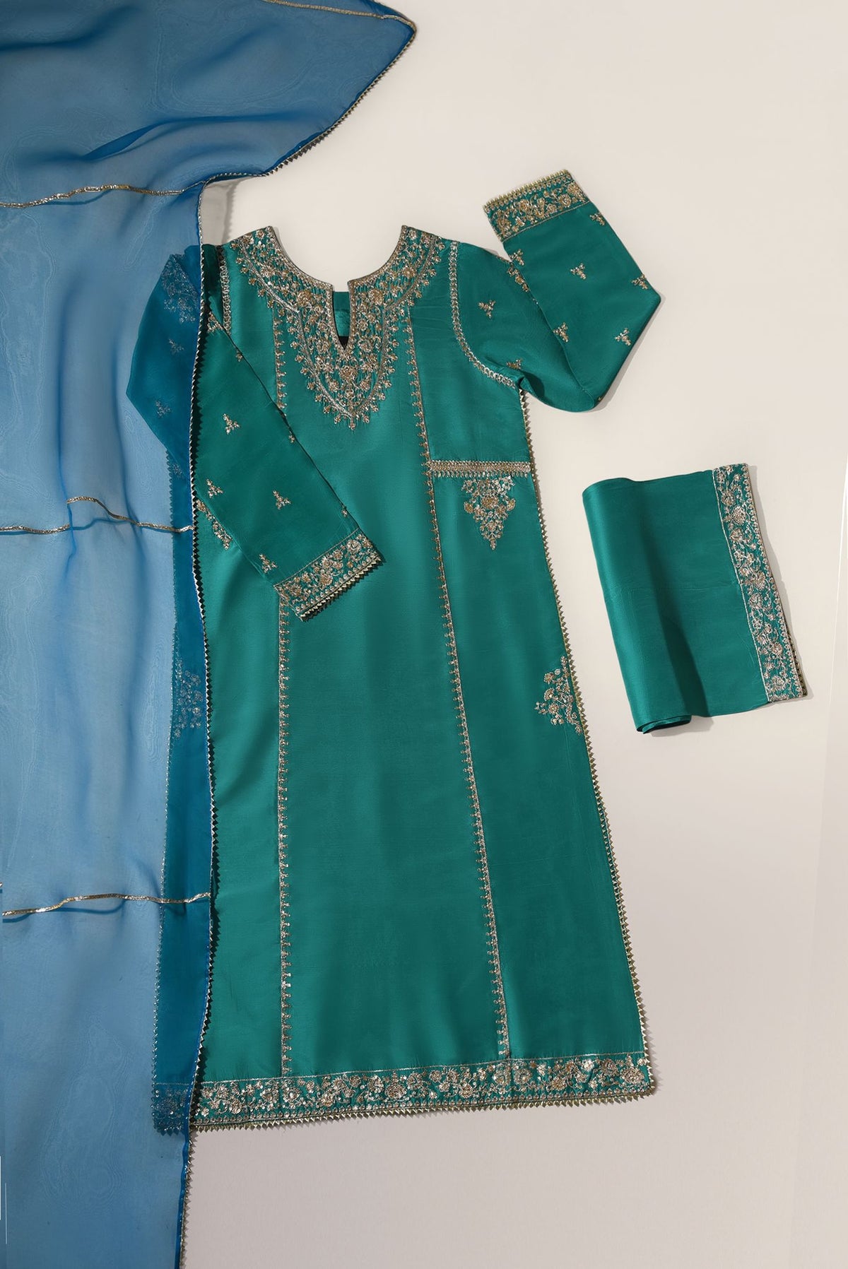 Mahnoor Green Zari