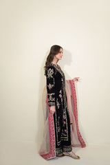 Black Velvet Mahnoor
