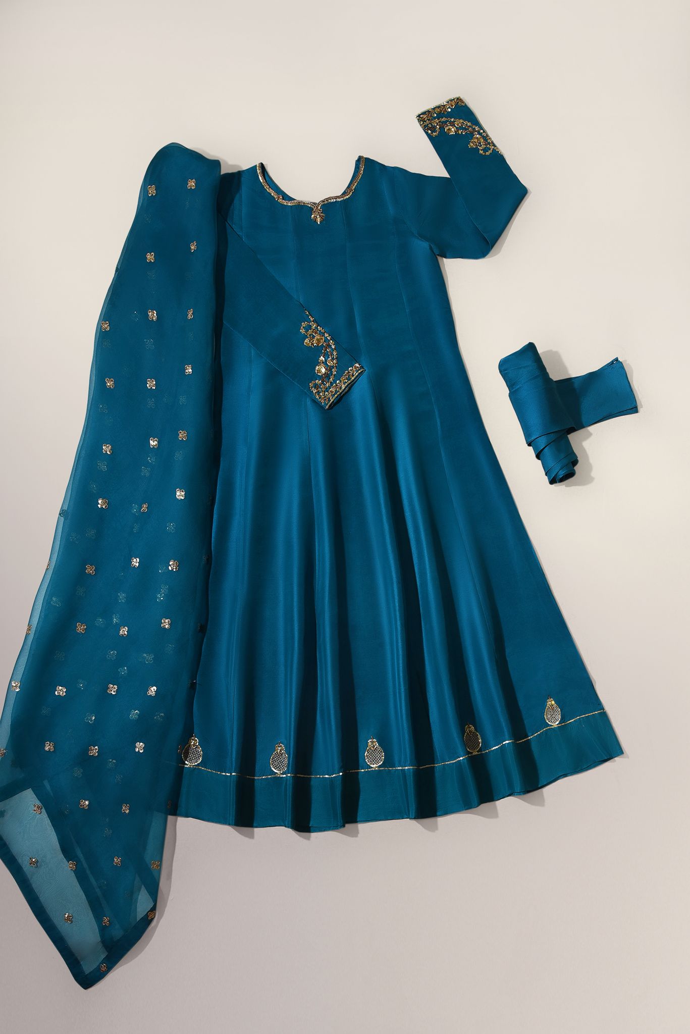 Roise Teal