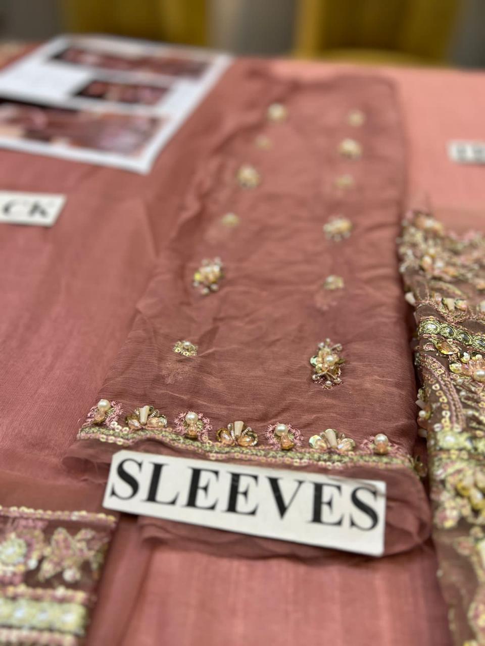 Faiza Saqlain – Zeena Style