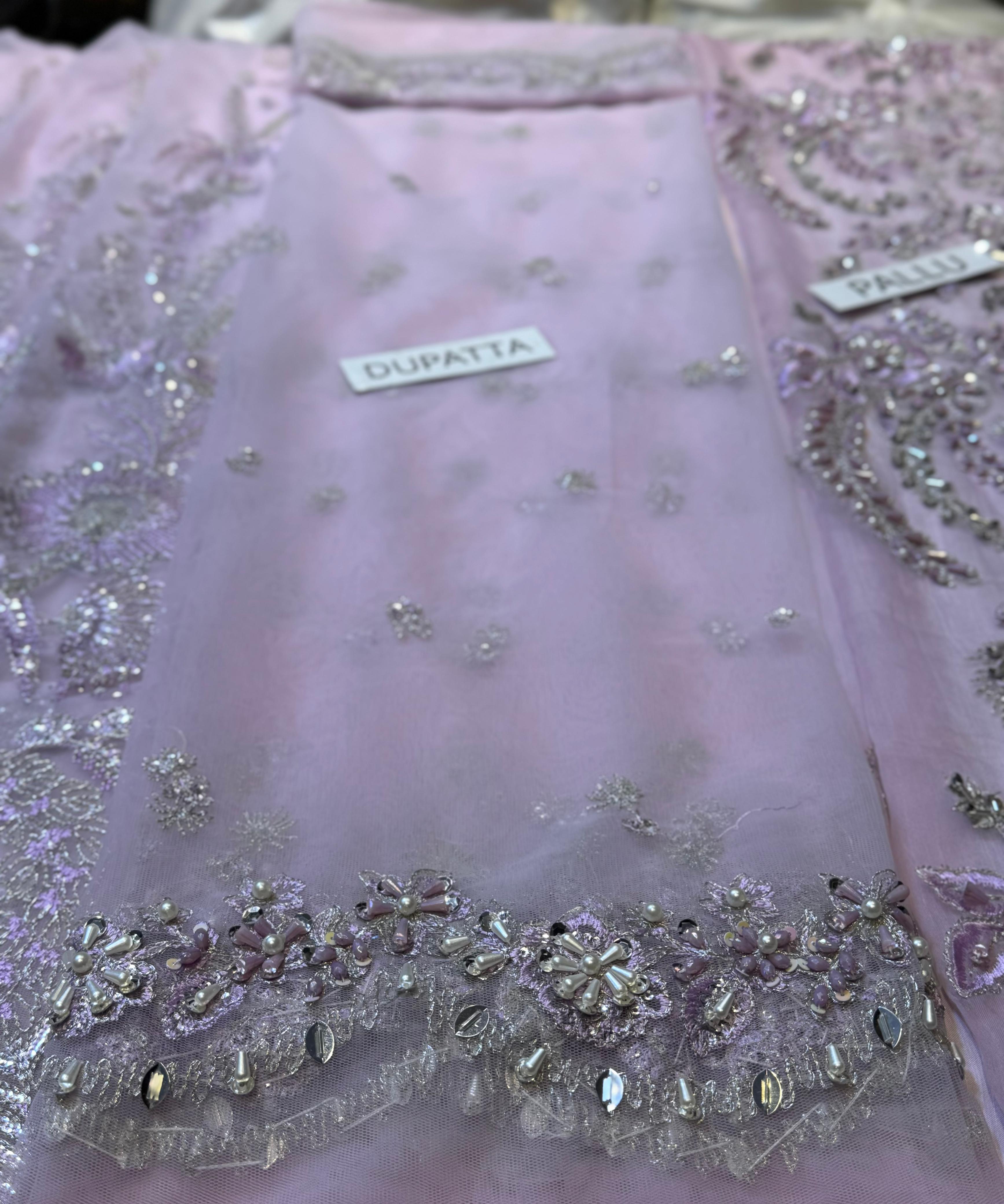 Republic Womenswear – E-52 Style