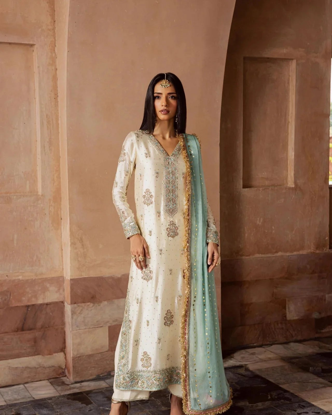 Apsara-Signature festive Edit