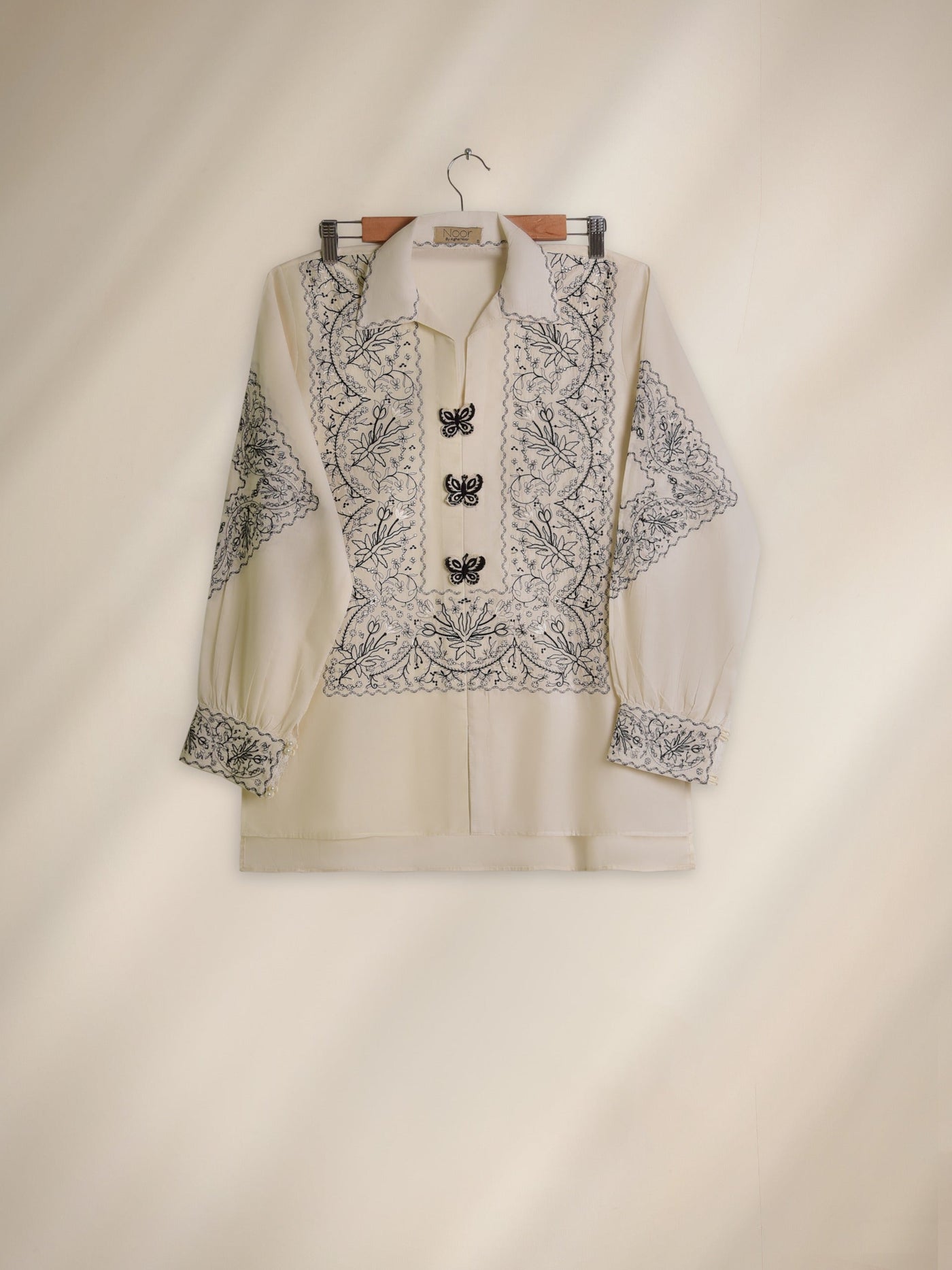 https://cdn.shopify.com/s/files/1/0252/1160/0992/files/WhatsAppImage2025-08-19at6.00.04PM_1.jpg?v=1755612663
