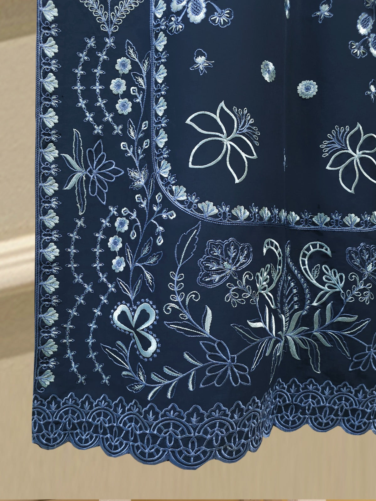 3 Piece - Embroidered Lawn Suit S112213