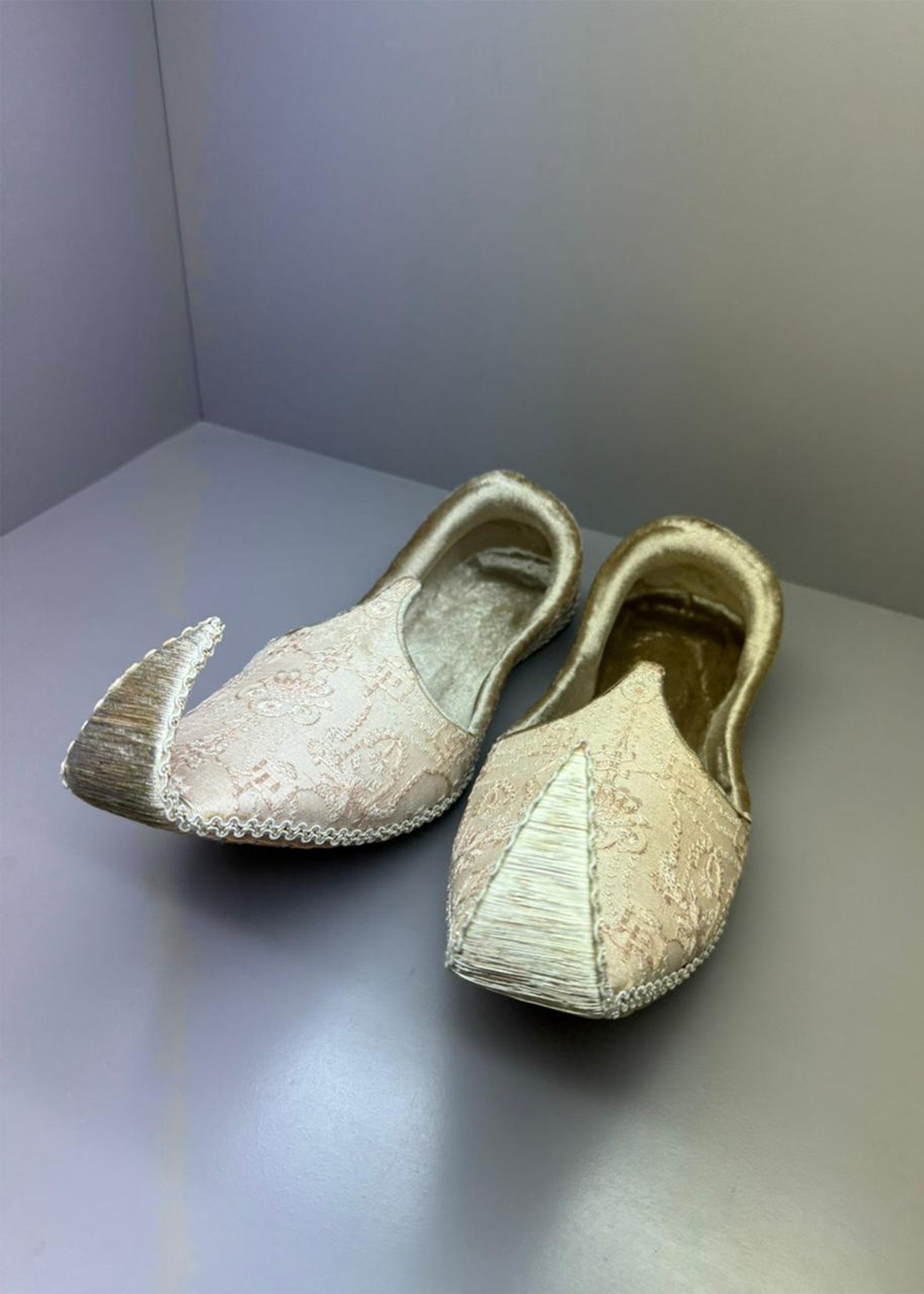 Nahil Shoes With Embellishment