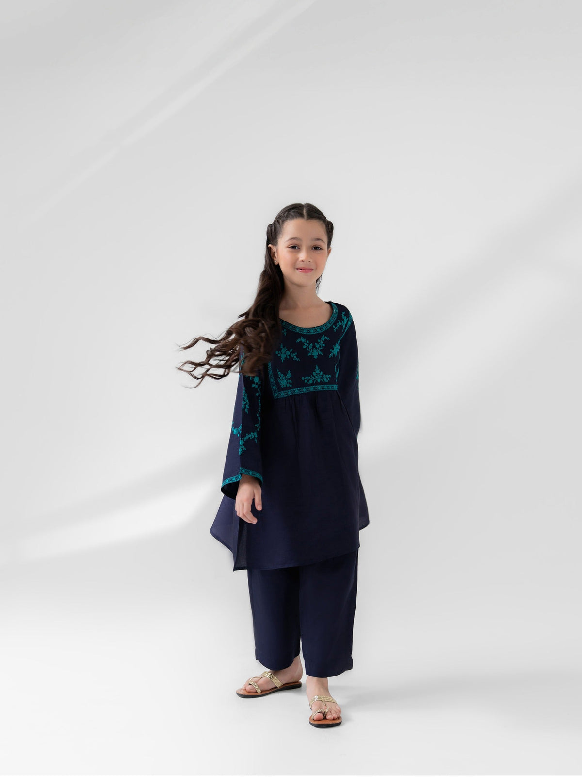(Kids) 2 Piece - Embroidered Korean Silk Suit FKD-074