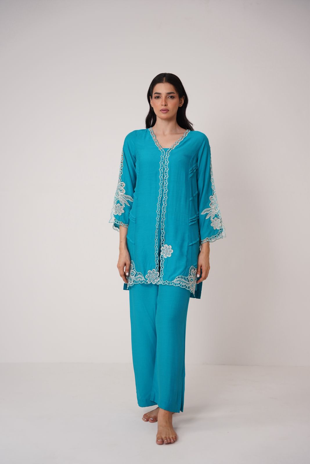 https://cdn.shopify.com/s/files/1/0663/9616/0233/files/WhatsAppImage2026-01-06at5.27.25PM.jpg?v=1768376597
