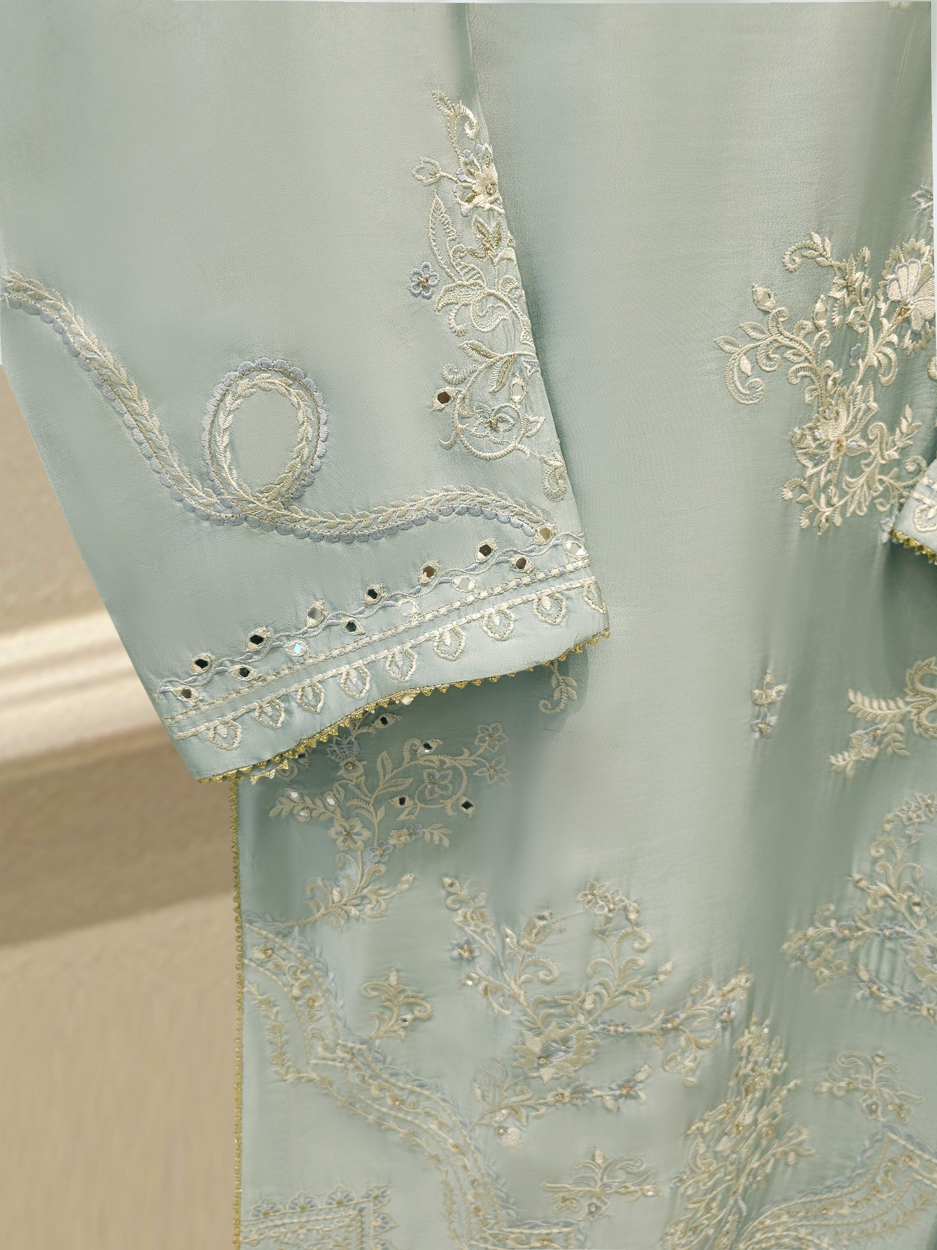 3 Piece- Pure Sheesha Silk Embroidered Suit S113069