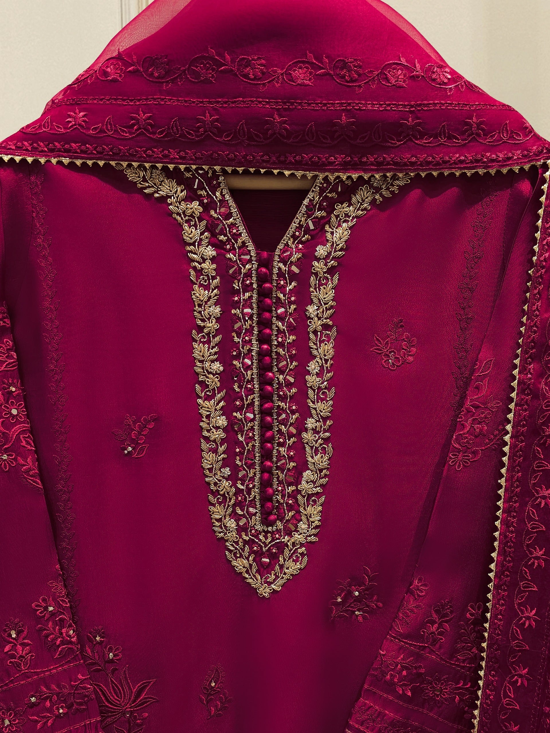 3 Piece- Pure Sheesha Silk Embroidered Suit S113884