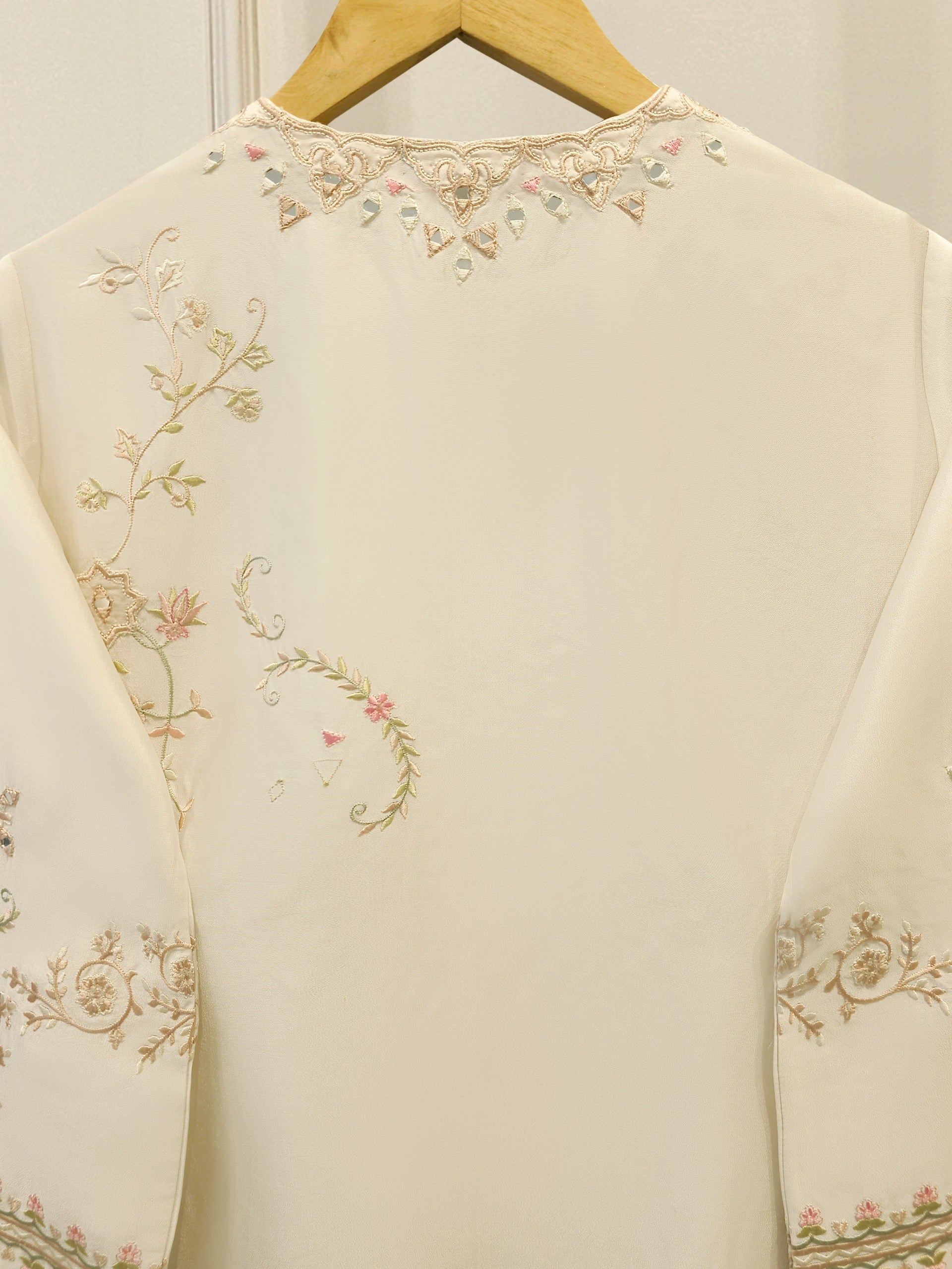 3 Piece- Pure Sheesha Silk Embroidered Suit S114251