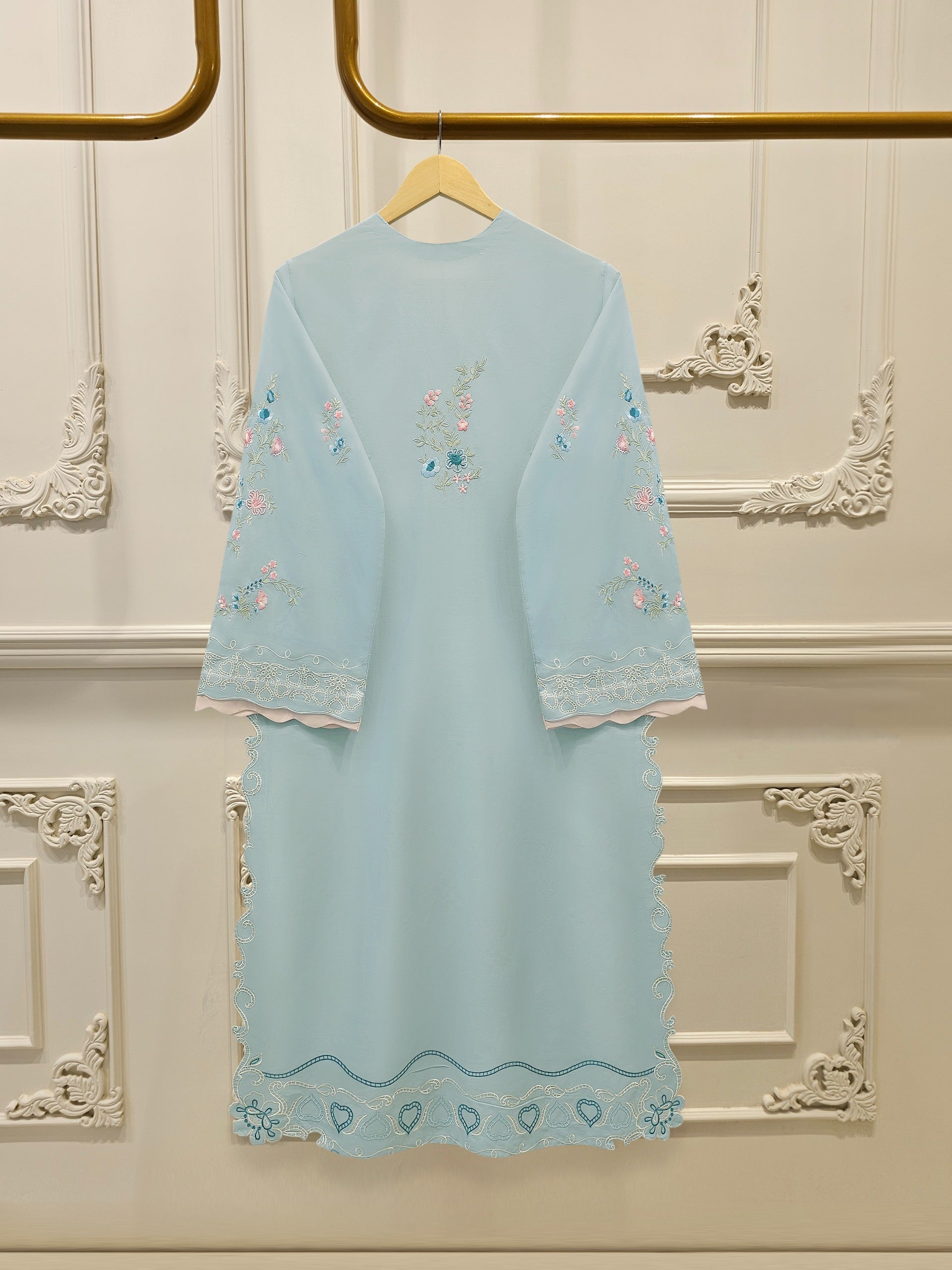 3 Piece - Embroidered Cambric  Suit S114628