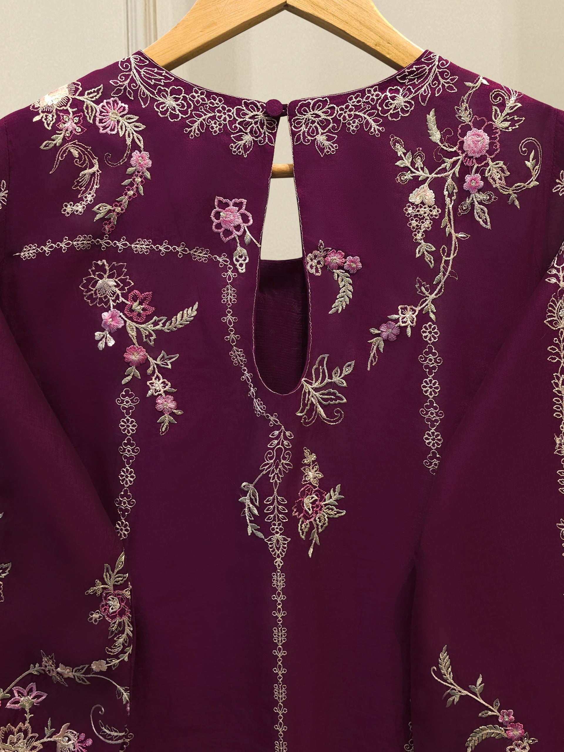 3 Piece - Pure Khaddi Silk Embroidered  Suit S114652