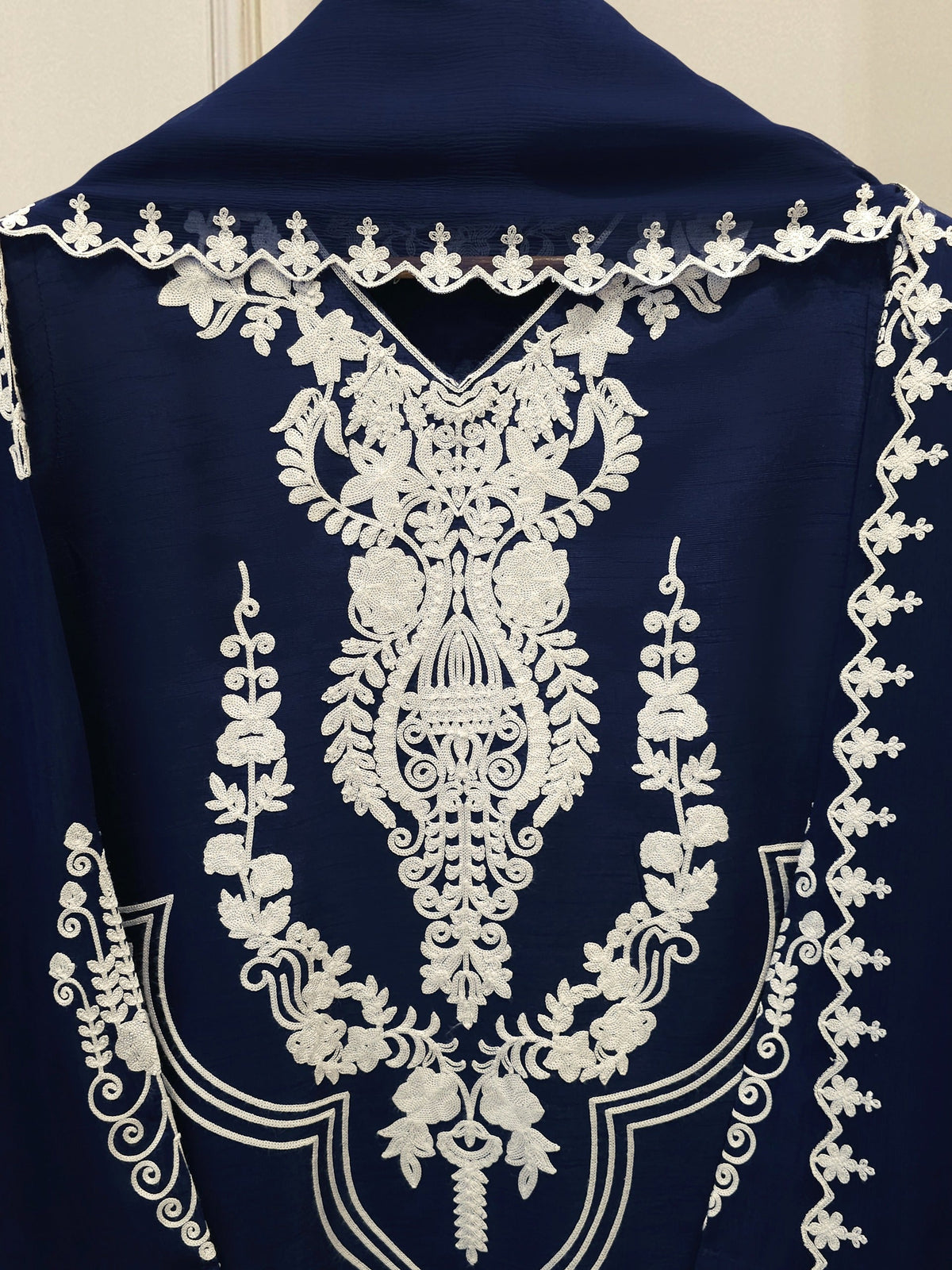 3 Piece - Pure Embroidered Korean Silk Suit S114670