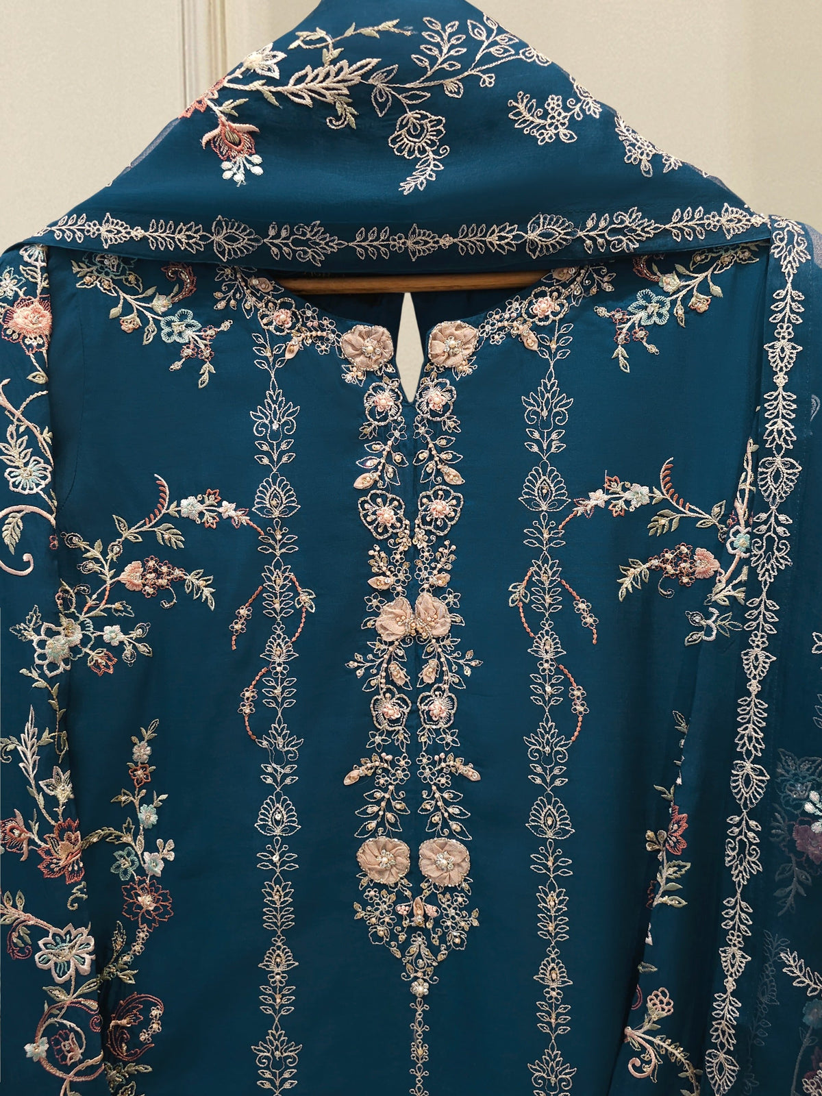 3 Piece - Pure Khaddi Silk Embroidered  Suit S114823