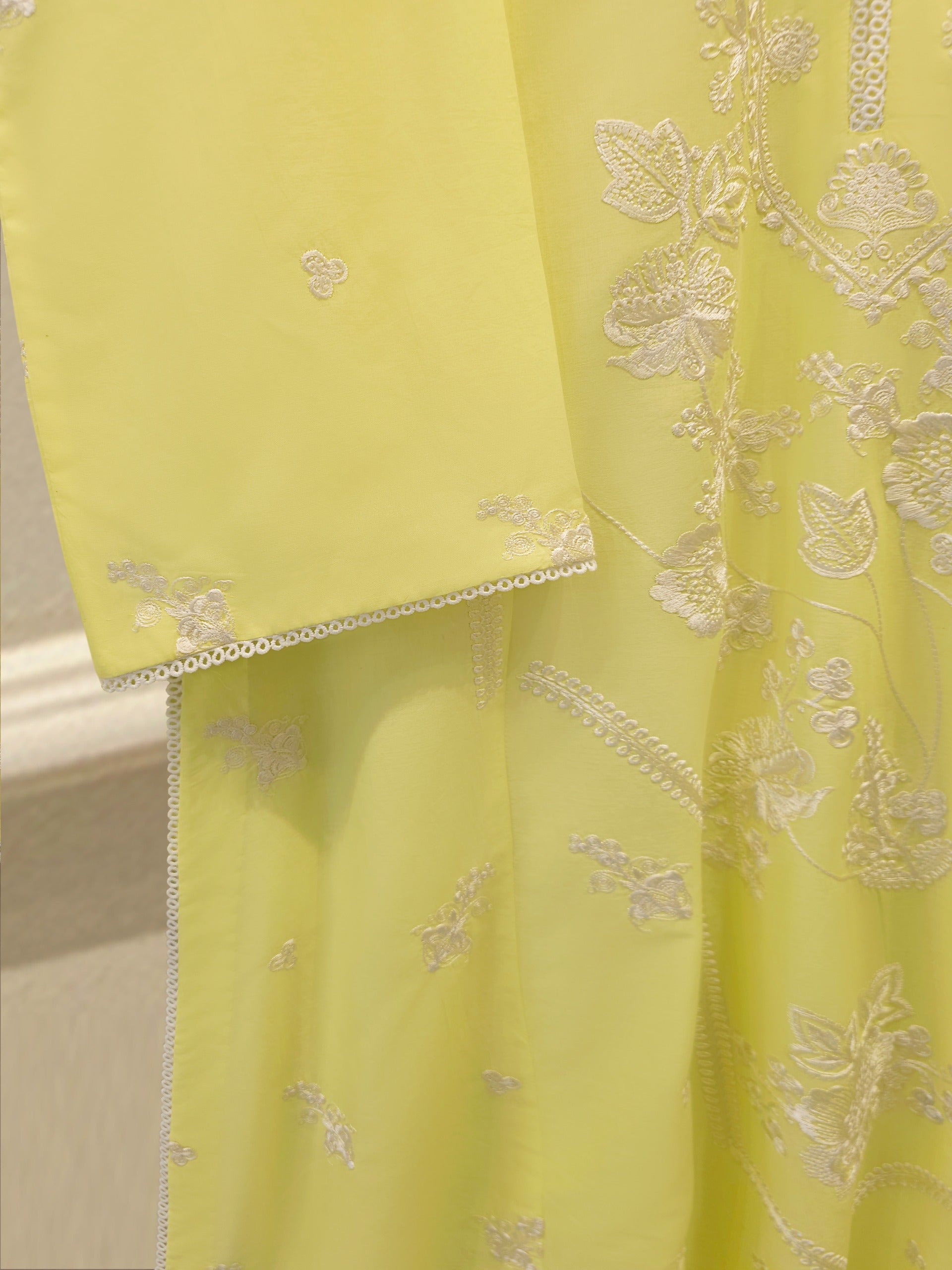 3 Piece - Embroidered Cambric Suit S114859