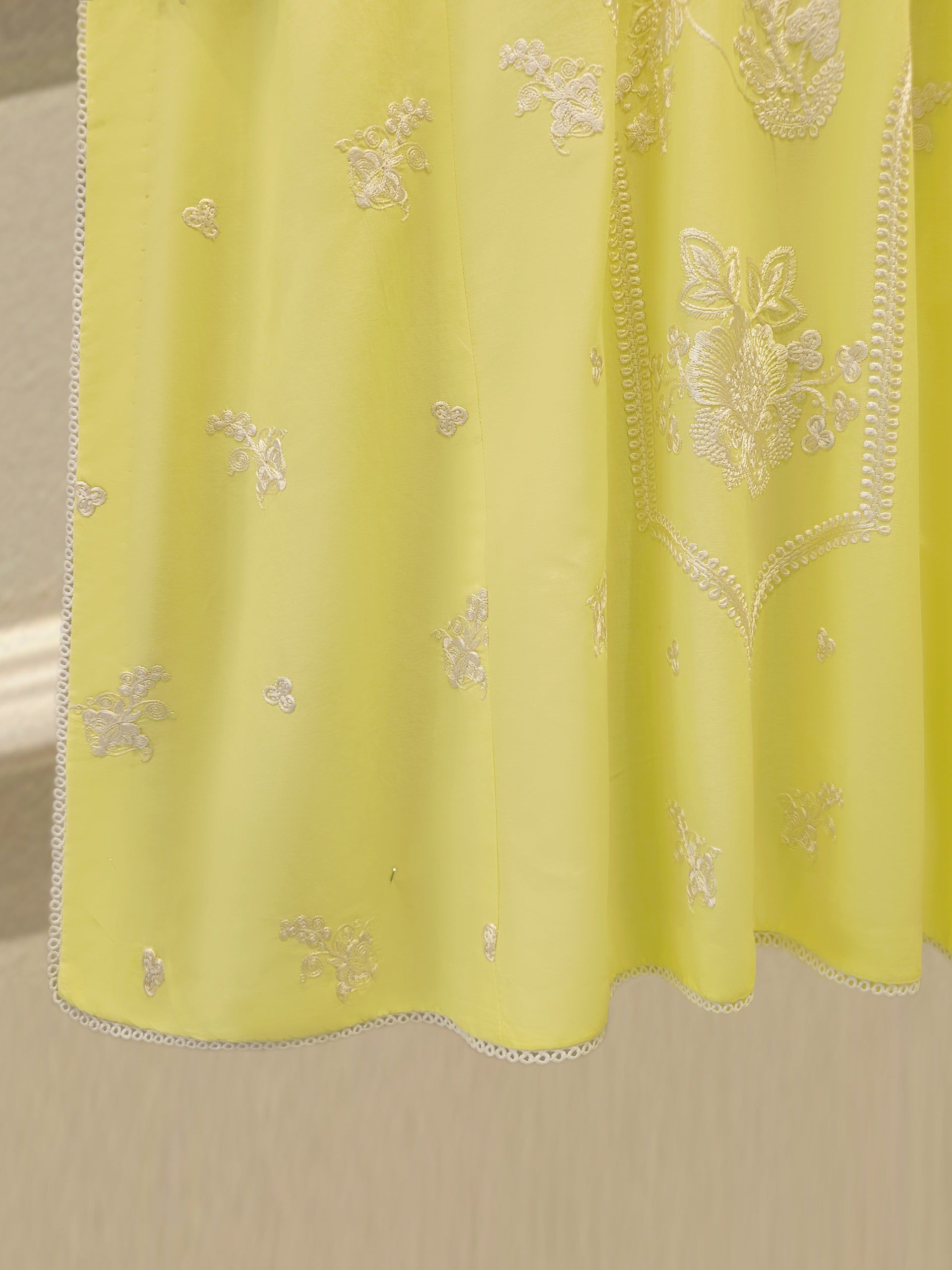 3 Piece - Embroidered Cambric Suit S114859