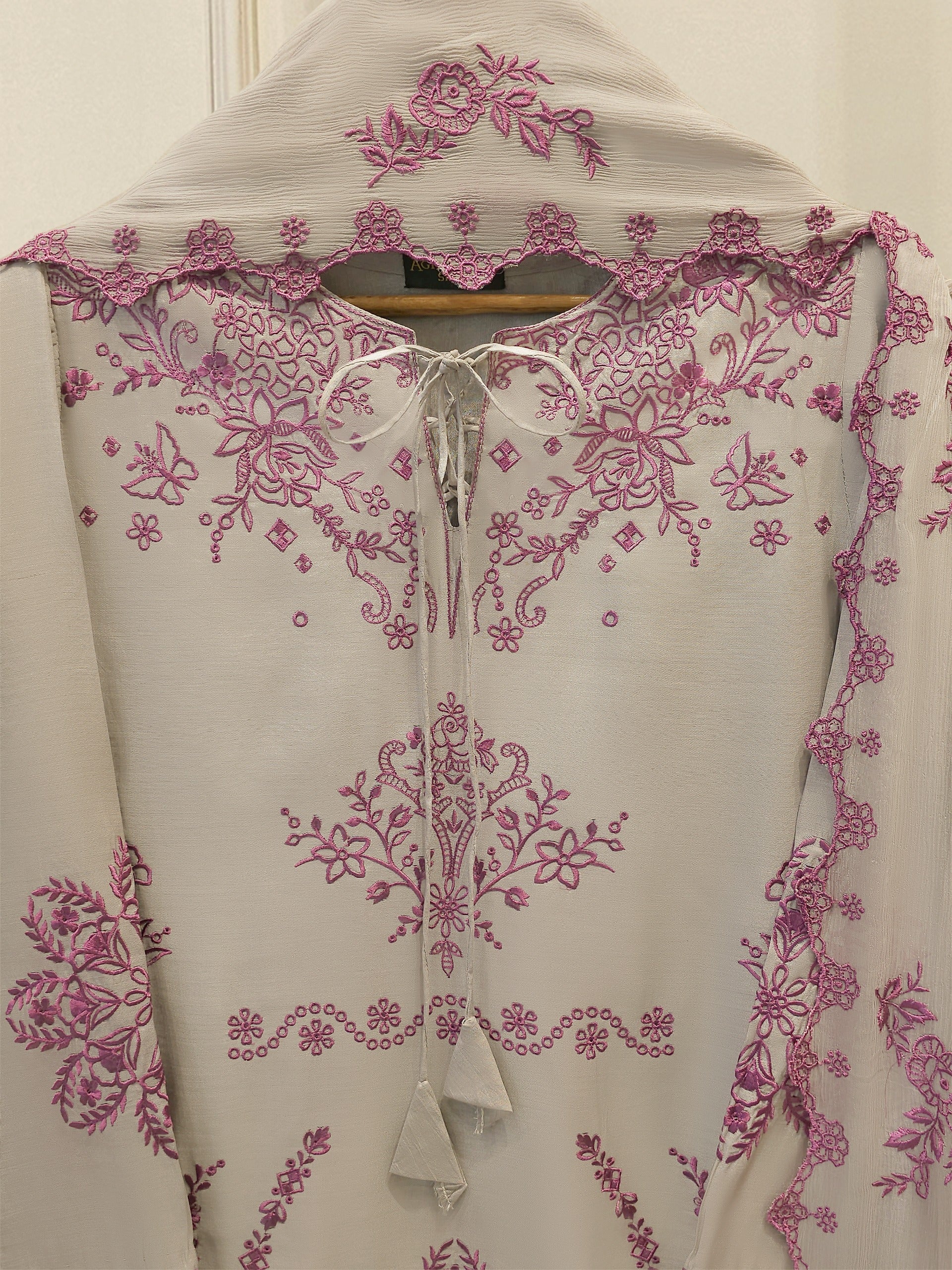 3 Piece - Pure Khaddi Silk Embroidered  Suit S114914
