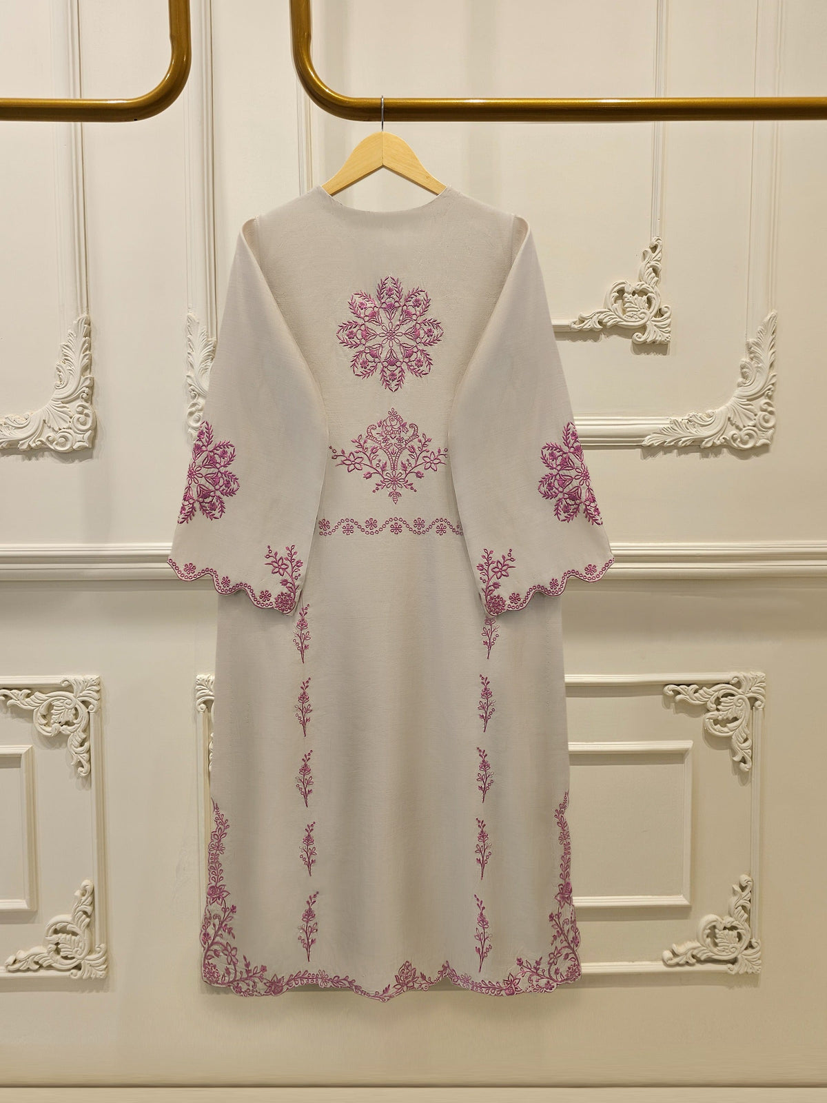 3 Piece - Pure Khaddi Silk Embroidered  Suit S114914