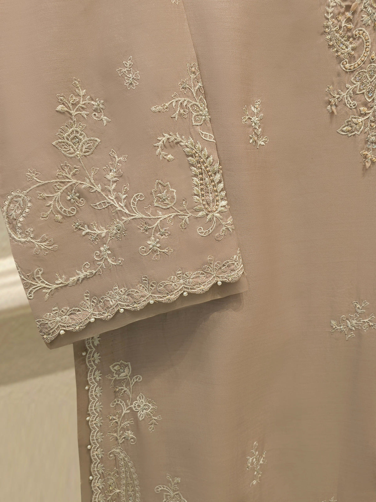 3 Piece - Pure Khaddi Silk Embroidered  Suit S115129