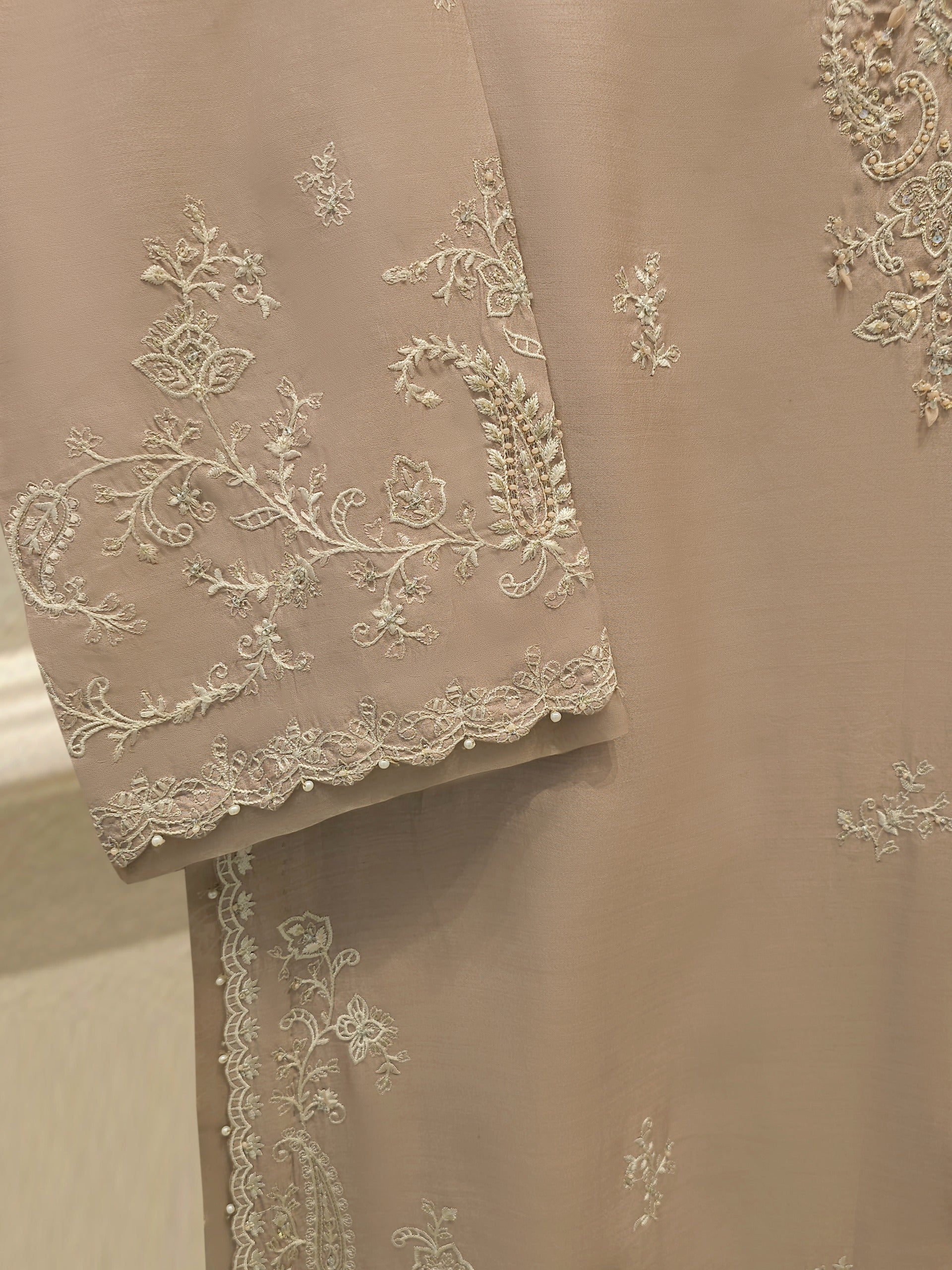 3 Piece - Pure Khaddi Silk Embroidered  Suit S115129