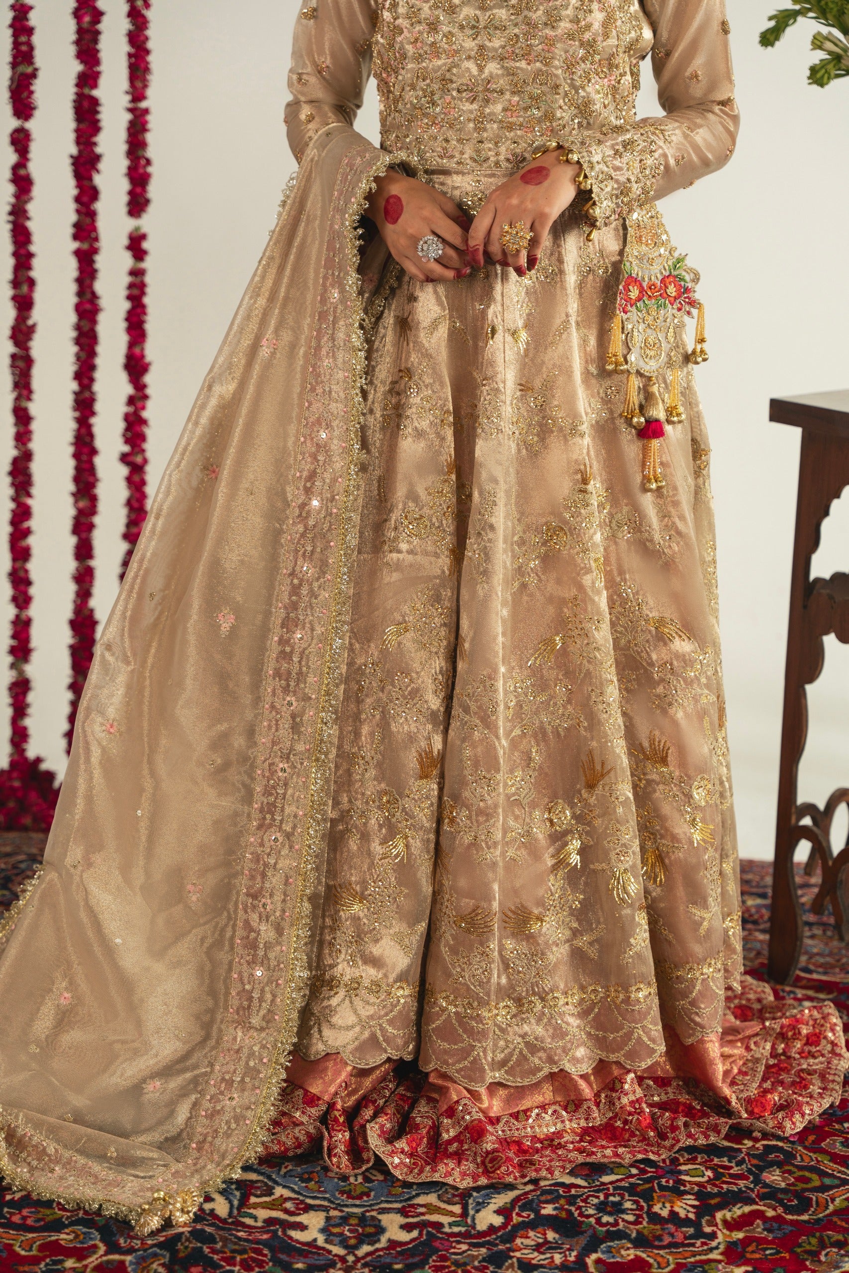 Gold Rania Kalidaar