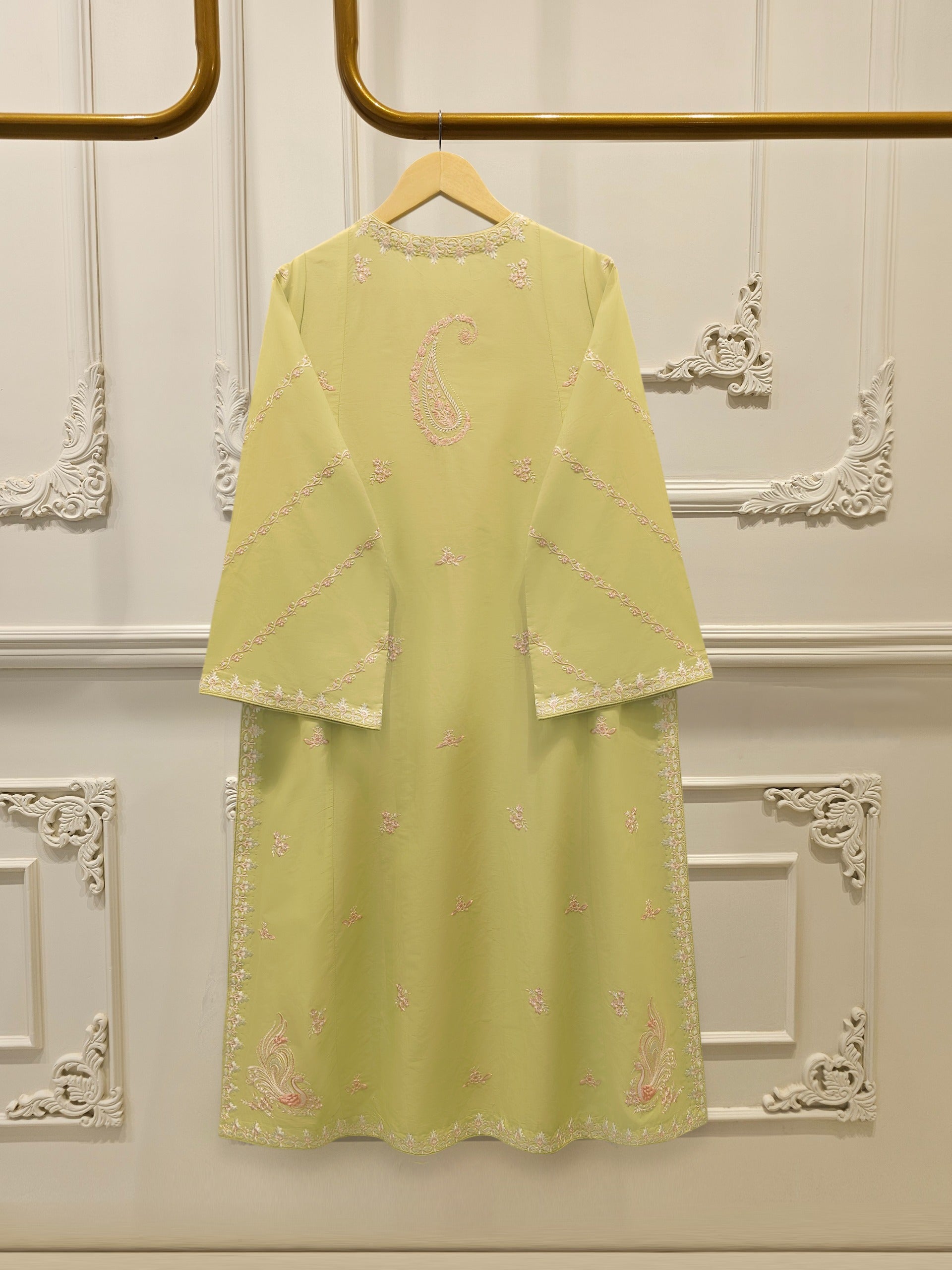 3 Piece - Embroidered Cambric Suit S115137